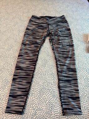 GAP Fit Black Gray Space Dye Leggings Reversible Activewear Womens Large
